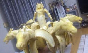 Banánové sochy