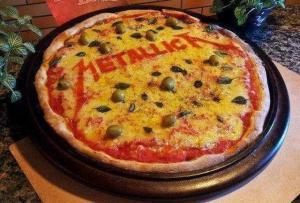 Metallica pizza