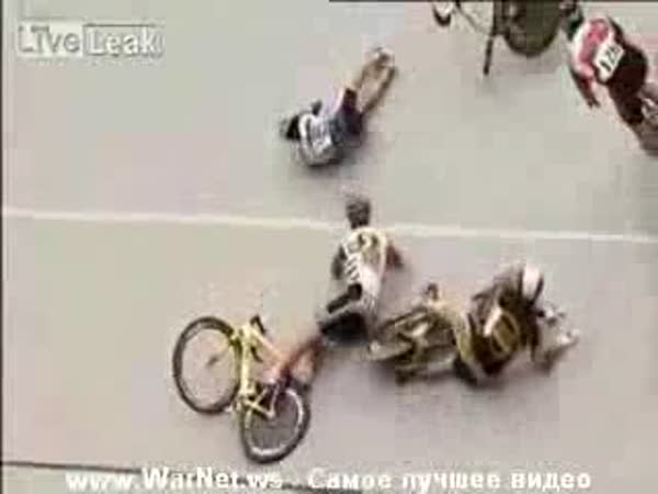 Dráhová cyklistika - nehoda na velodromu