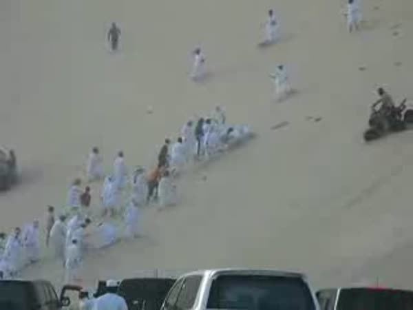 Saudská Arábie - nehoda na duně