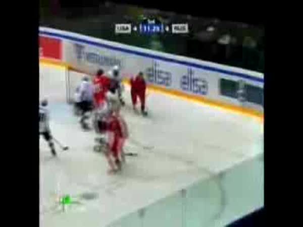 Hokej - Alexej Čerepanov  smrt na lědě