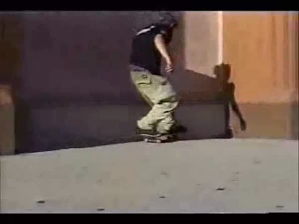 Skateboarding - nejlepší triky [kompilace]