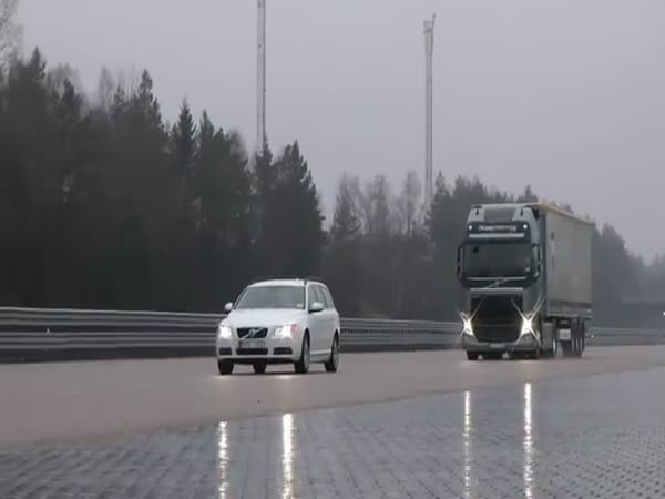 Volvo FH - automatická brzda