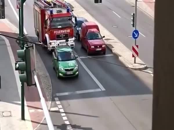 Svízel hasičského auta