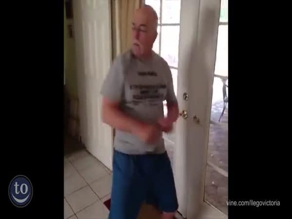 Šílení tatínkové tancují