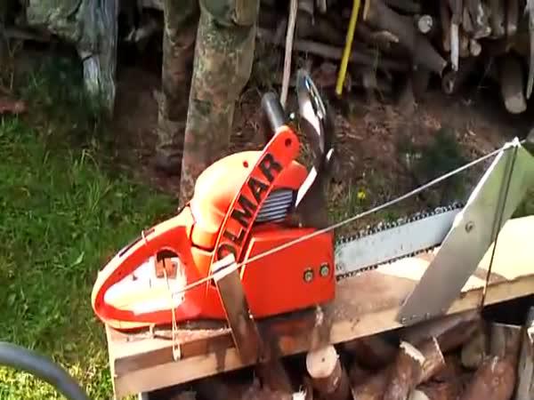 Vychytávka na řezání dřeva