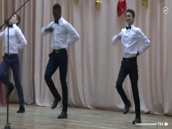 Africko-ruský tanečník    