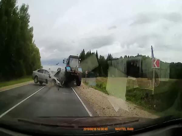 Čelní srážka s traktorem