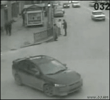 
Bystanders_car_accident
