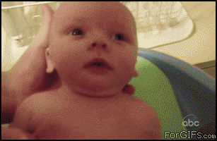 
Babys_reacts_cold_water

