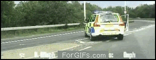 
T1000_cop_chases
