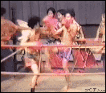 
Kickboxer_punches_audience
