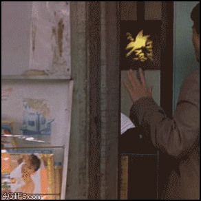 
Magazine_facepunched
