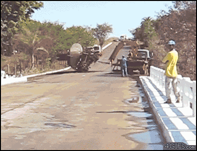 
Tipped_tanker_truck
