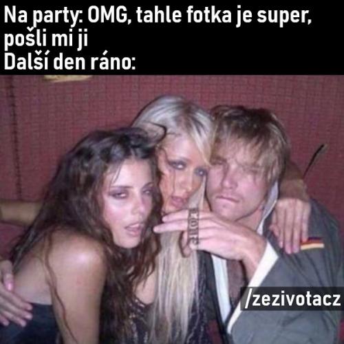  Fotka z párty 
