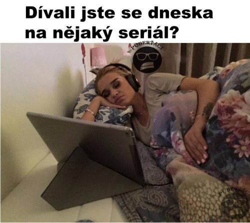  Seriál 