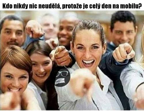  Celý den na mobilu 