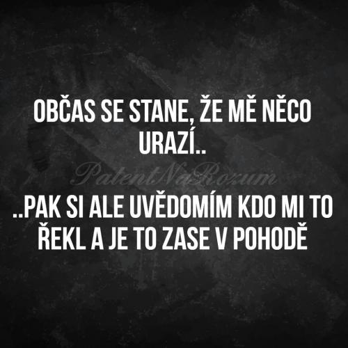 Urazí se