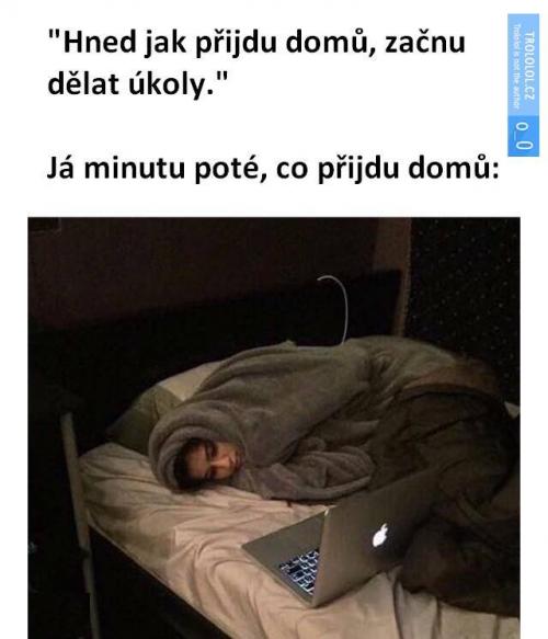  Přišel domů 