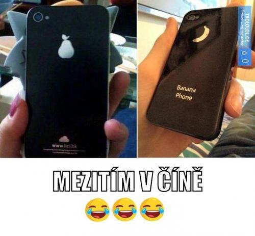 Mezitím