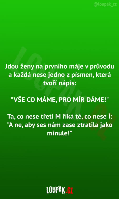  Ženy v průvodu na prvního máje 