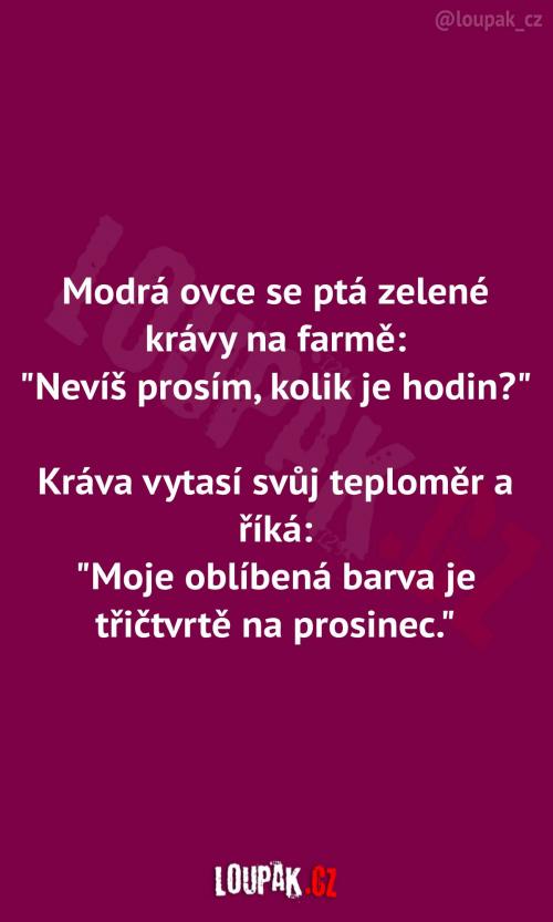Bílé letadlo letí trojúhelníkem