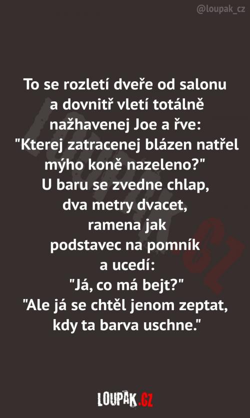  Teď mu sklapne hřebínek... 