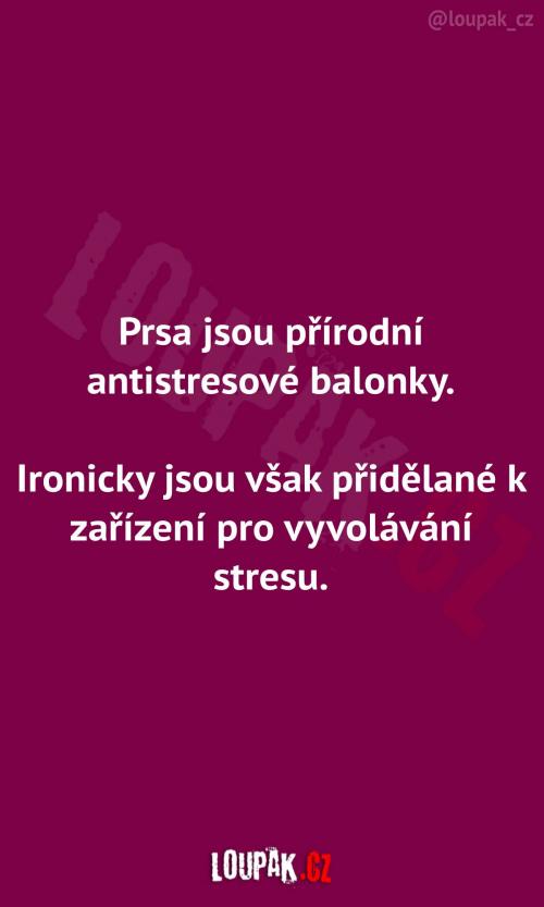  Prsa jako antistresové balonky 