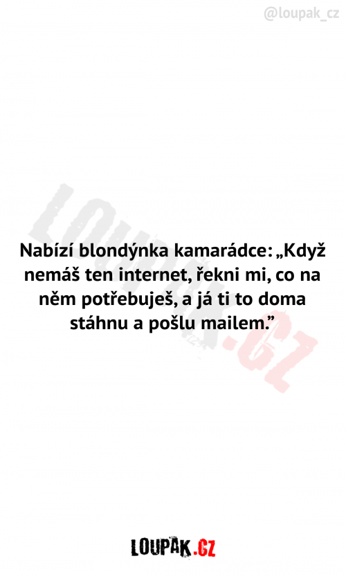  Blondýnka nabízí kamarádce 