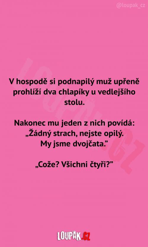  Podnapilý muž v  hospodě 