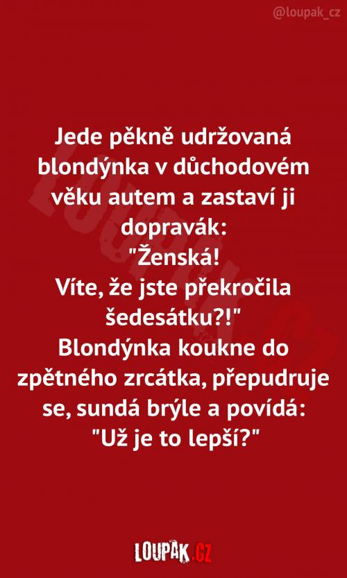 Krásná starší blondýnka 