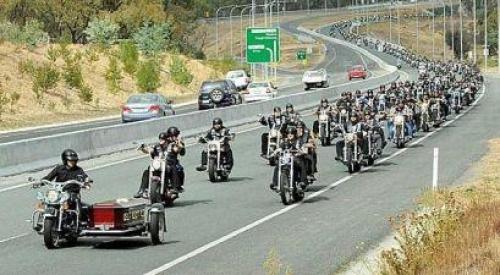  Motorkářský pohřeb 