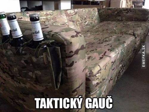  Taktický gauč 