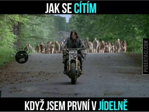  První v jídelně 