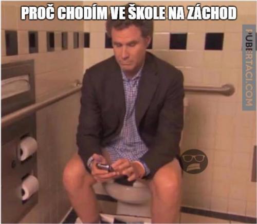  Záchod ve škole 