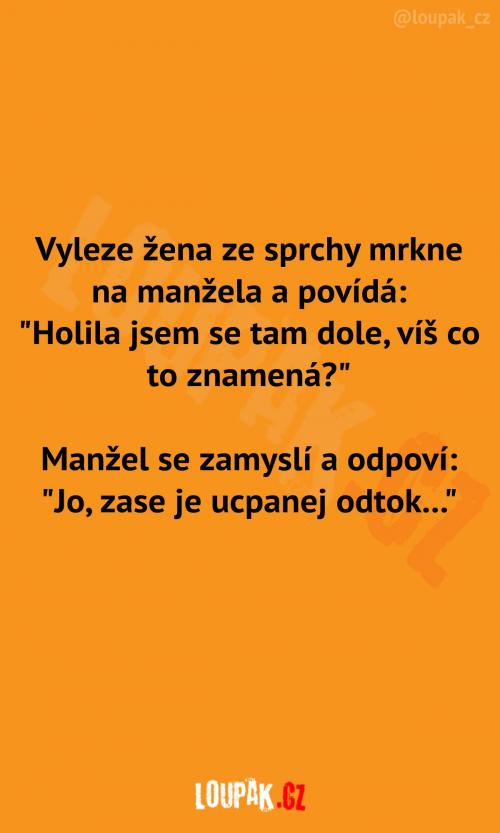  Žena se oholila tam dole 