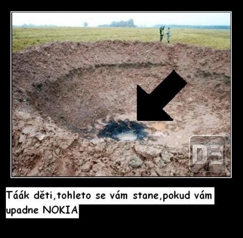  Spadla Nokia 
