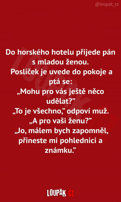  Mladý pár v hotelu   