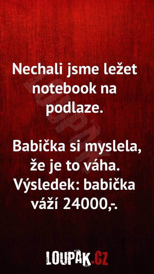 Proč nechali ležet notebook na podlaze Proč nechali ležet notebook na podlaze