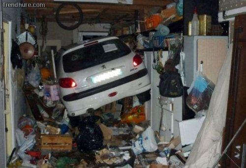  Pořádný nepořádek v garáži 