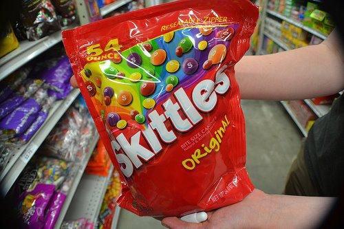 Kdo by nechtěl Skittles maxi