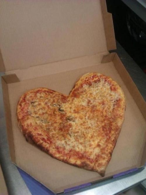 Srdcová pizza