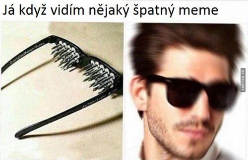  Špatný meme 