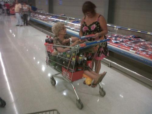  Babička jde nakupovat! 