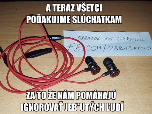  Sluchátka 