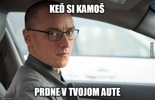 Kámoš v autě