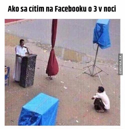  Facebook v noci 