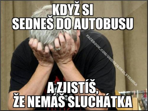  Sluchátka v autobuse  