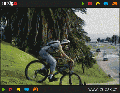  Cyklista vs. auto 