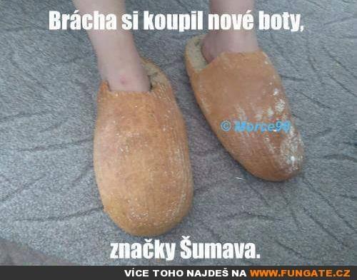  Brácha si koupil nové boty 